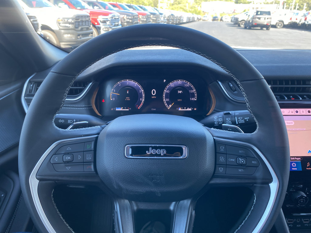 New 2027 Jeep Grand Cherokee Laredo X AWD/4WD image 24
