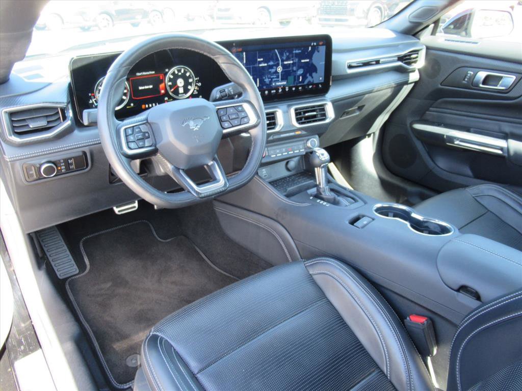 Used 2024 Ford Mustang Premium image 11