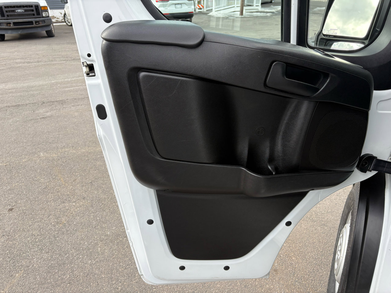 Used 2023 RAM ProMaster 2500 image 13