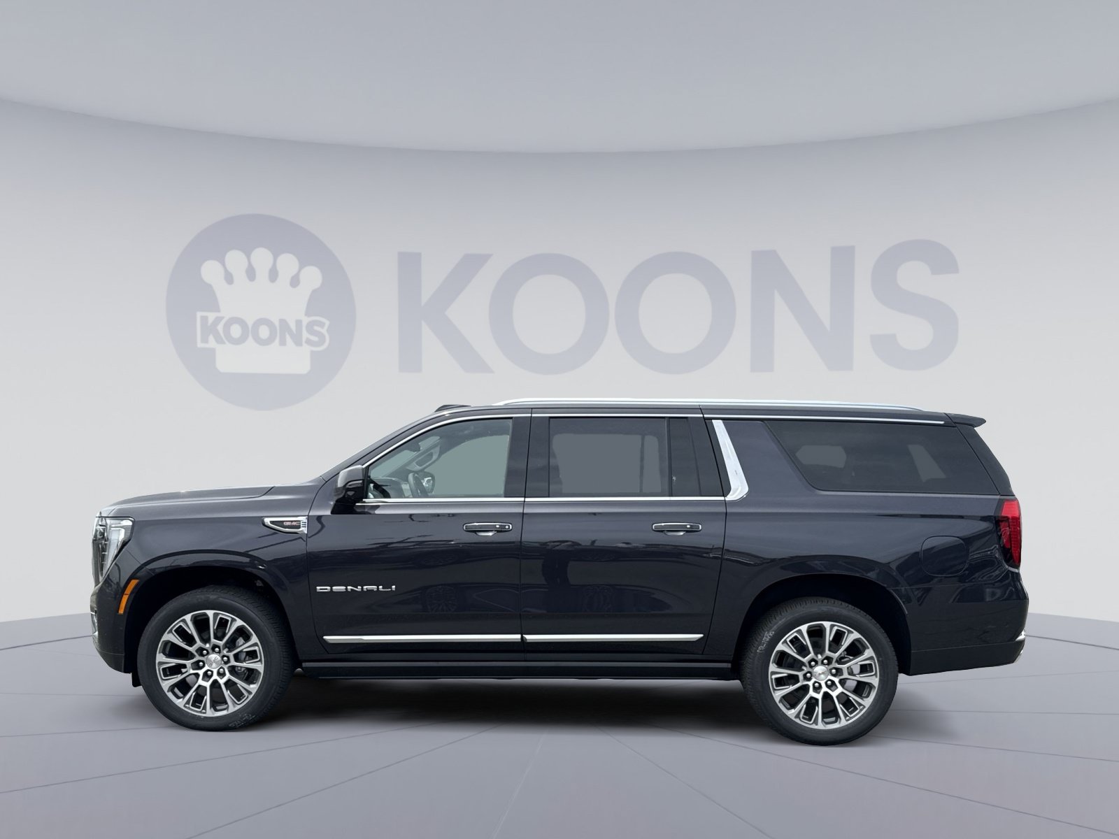 New 2026 GMC Yukon XL Denali w/ Denali Reserve Package AWD/4WD image 2