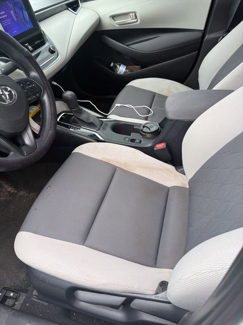 Used 2023 Toyota Corolla LE image 3