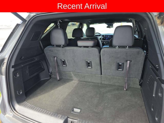 Used 2025 Chevrolet Traverse Z71 image 13