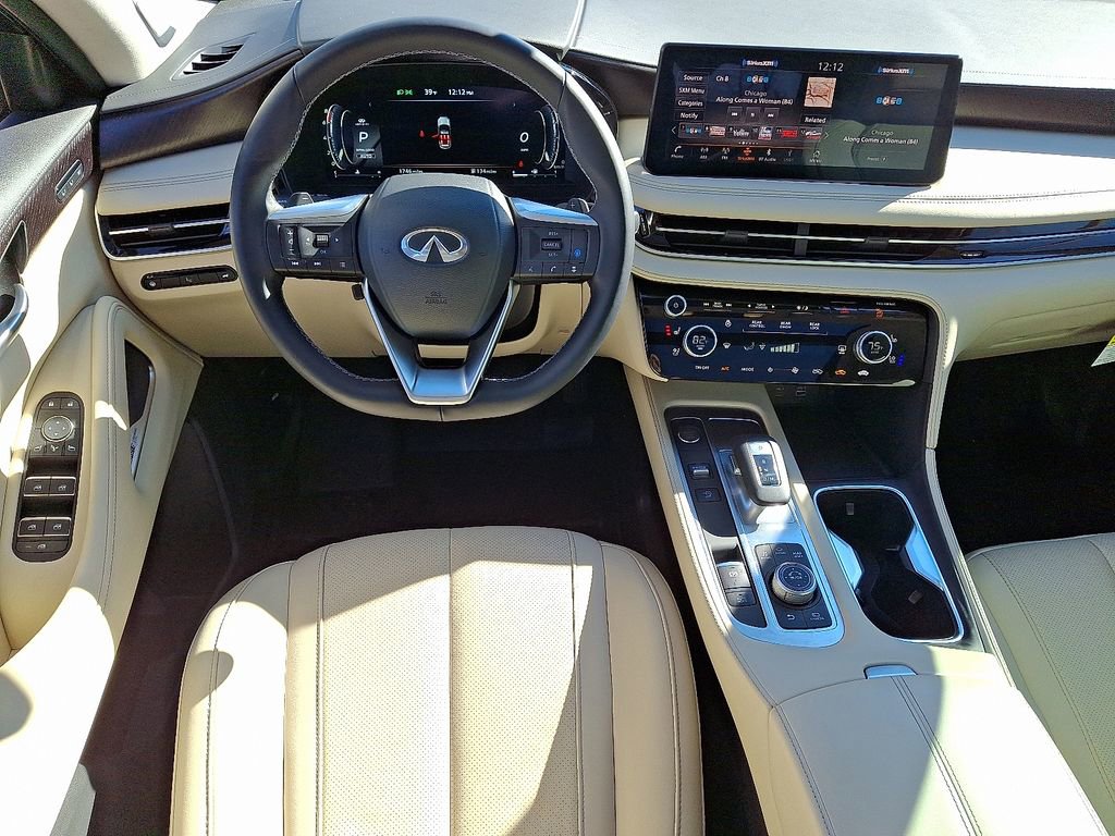 Used 2025 INFINITI QX60 Sensory w/ Vision Package image 11