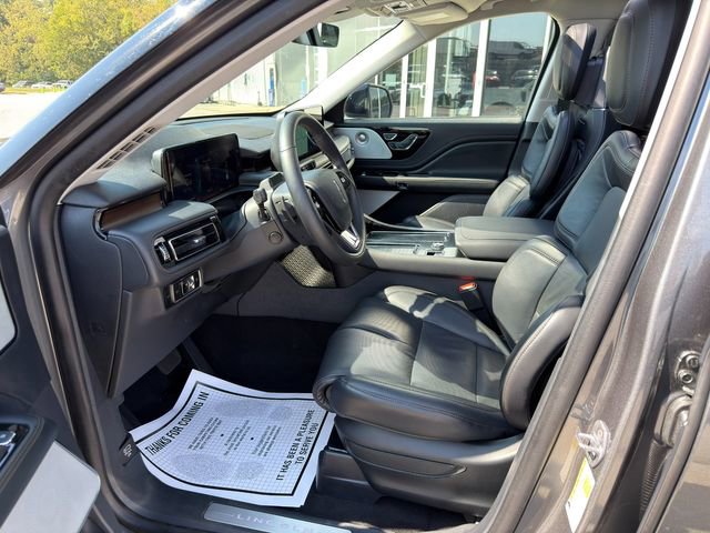 Used 2025 Lincoln Aviator Reserve w/ Equipment Group 201A image 16