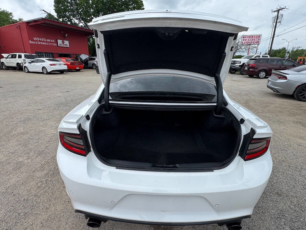 Used 2018 Dodge Charger SXT Plus RWD image 19