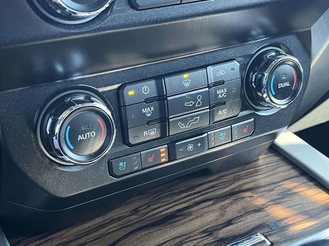 Used 2019 Ford F150 Lariat image 31