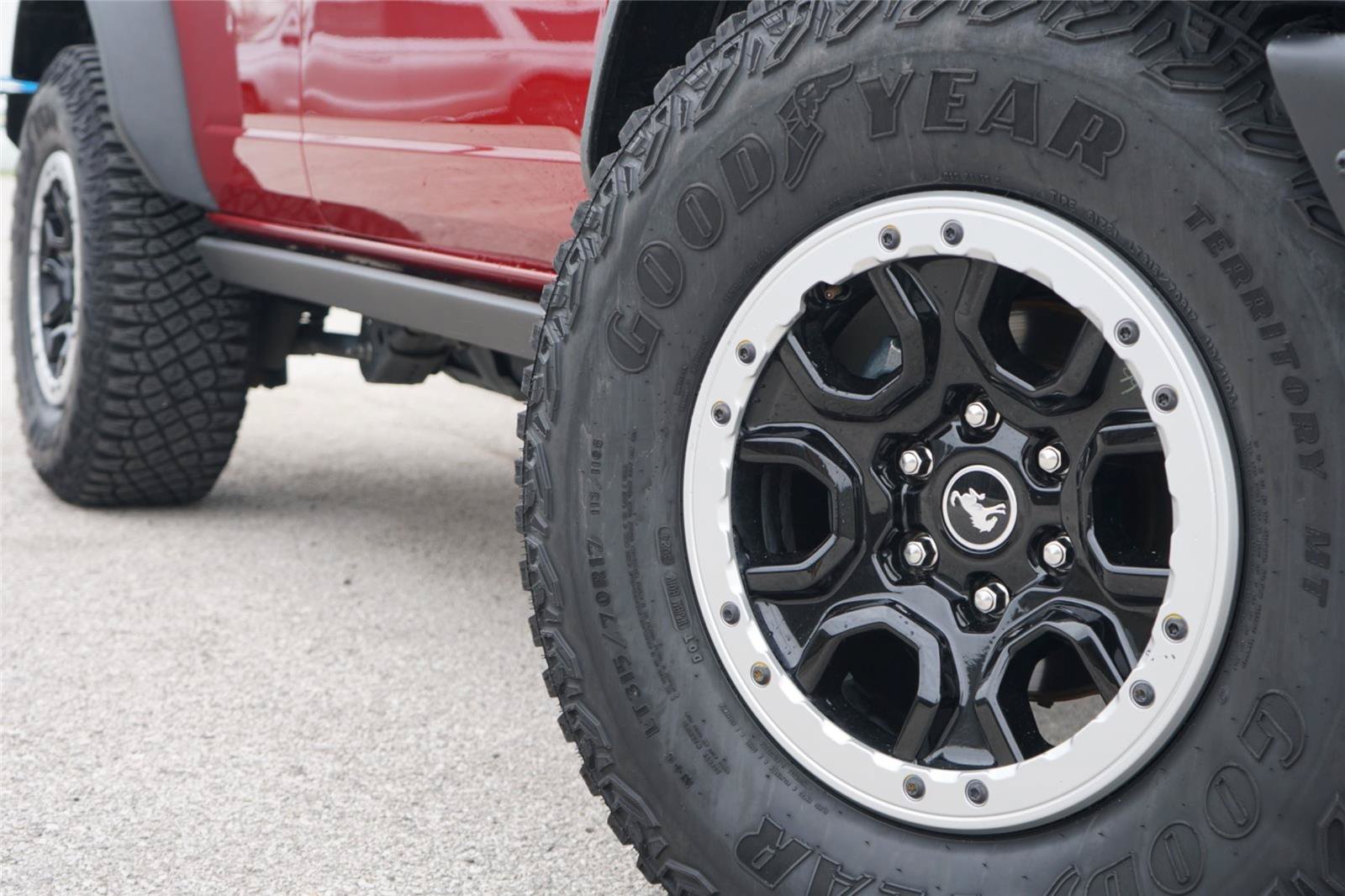 Certified 2021 Ford Bronco Badlands AWD/4WD image 2