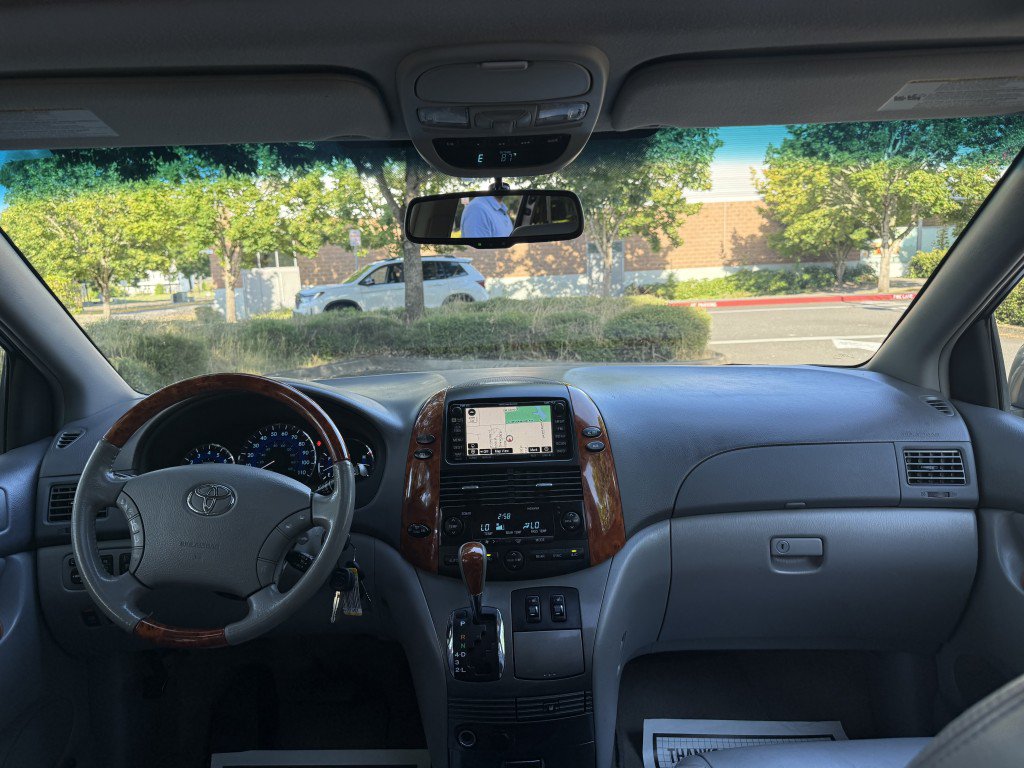 Used 2008 Toyota Sienna XLE AWD/4WD image 26