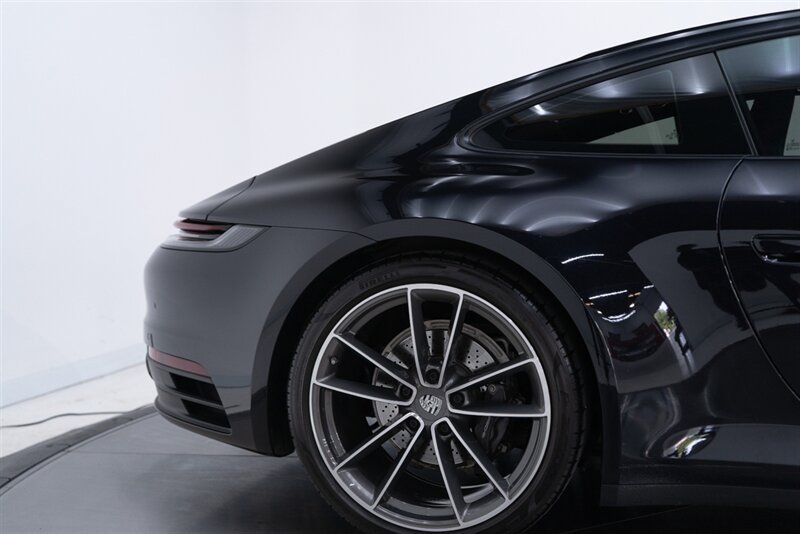 Used 2024 Porsche 911 Carrera RWD image 27