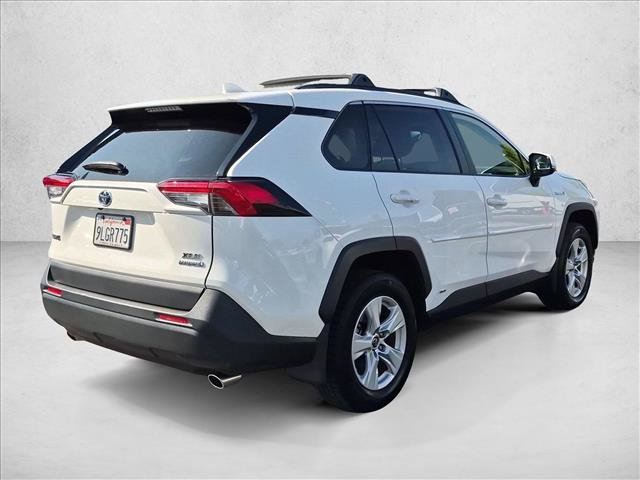 Used 2019 Toyota RAV4 XLE w/ Convenience Package AWD/4WD image 5