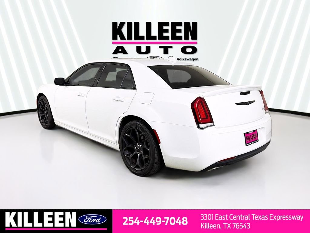 Used 2020 Chrysler 300 S RWD image 6