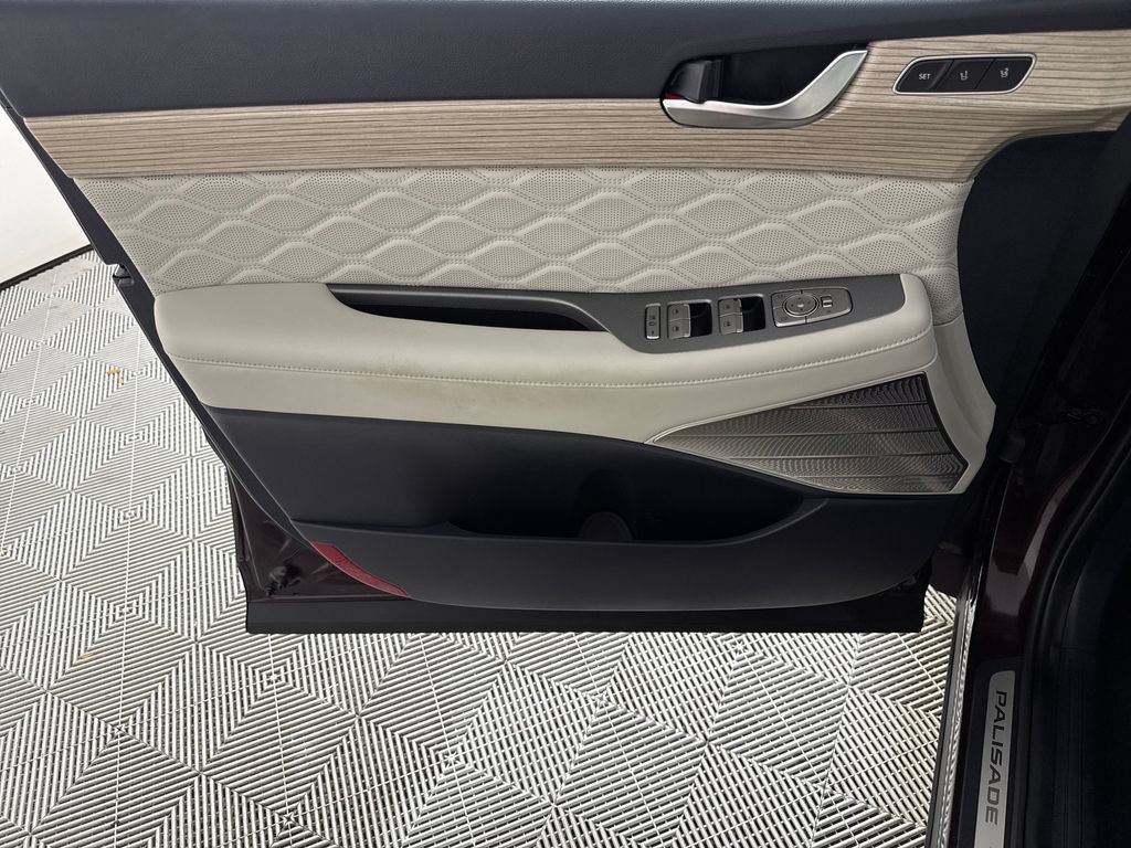 Certified 2021 Hyundai Palisade Calligraphy w/ Cargo Package FWD image 12