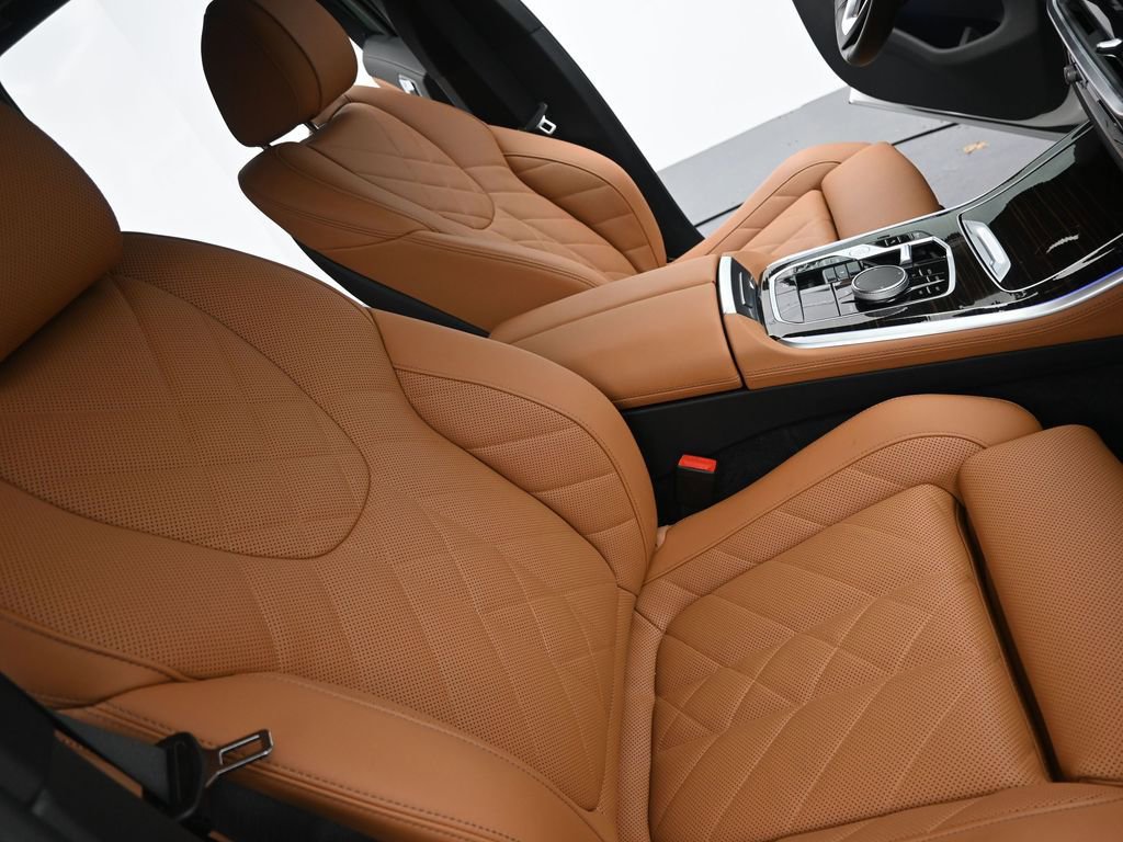 Used 2026 BMW X5 xDrive40i image 11