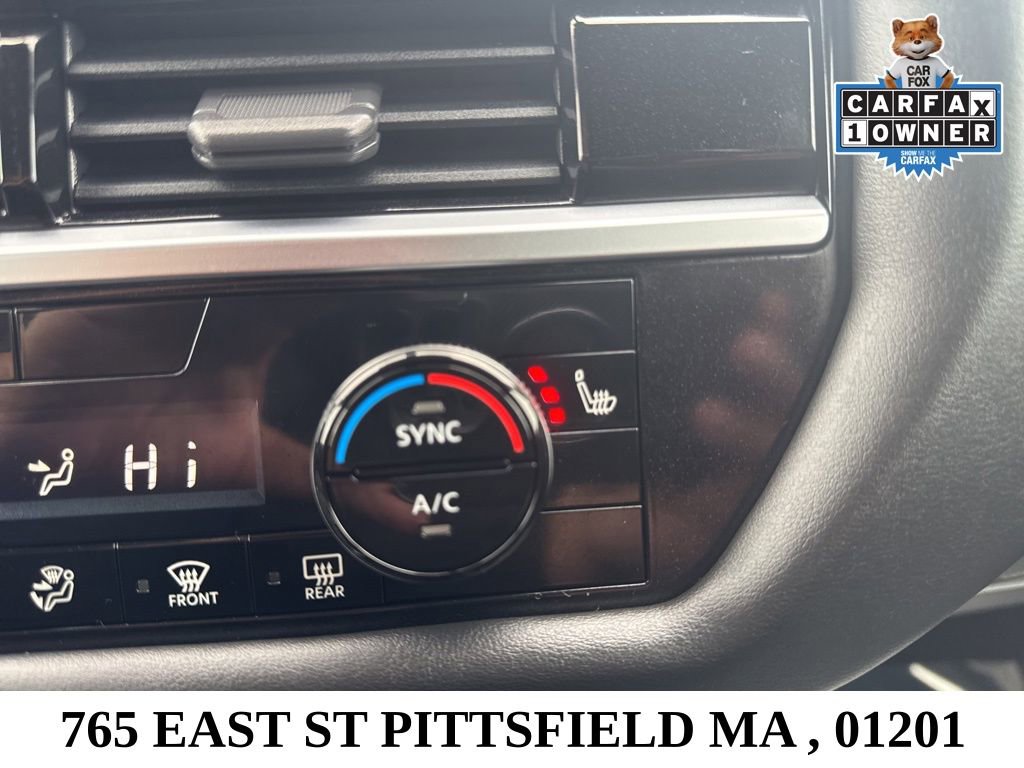 Used 2022 Nissan Pathfinder SV image 11