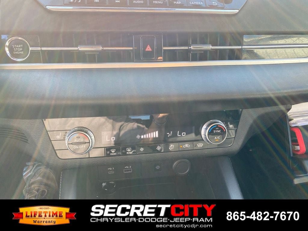 Used 2022 Mitsubishi Outlander SE AWD/4WD image 16