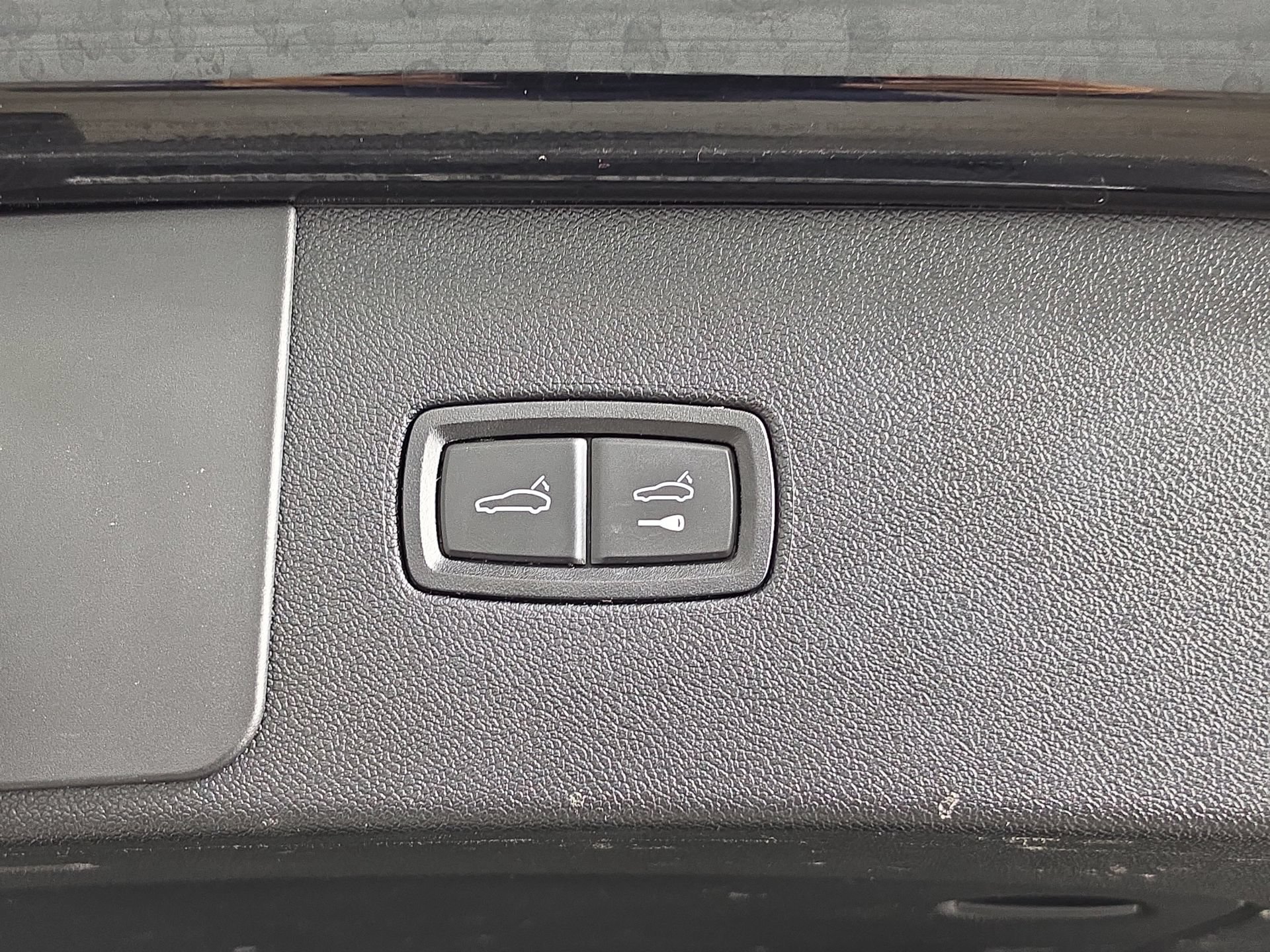 Used 2019 Porsche Cayenne E-Hybrid AWD/4WD image 12