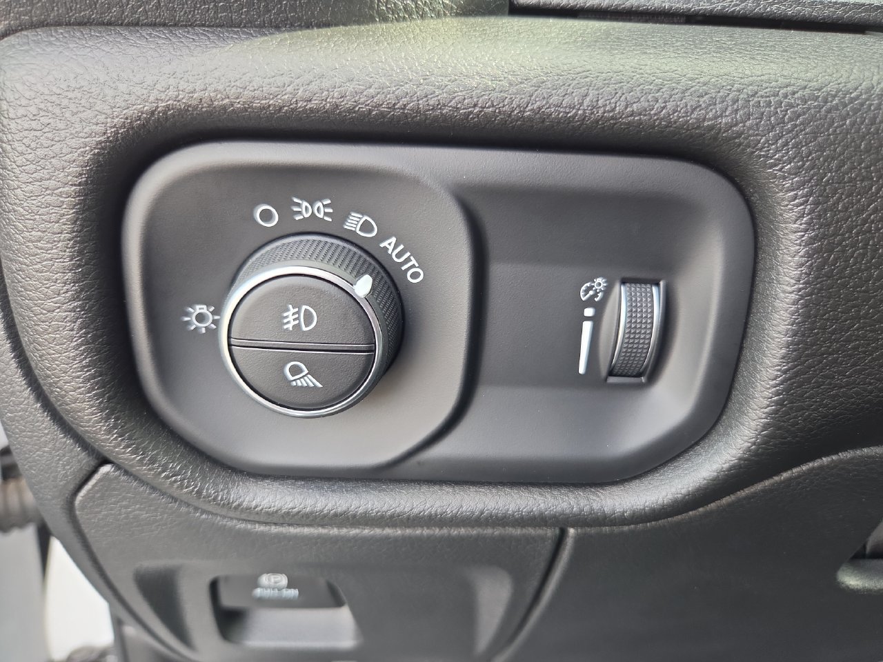 New 2026 RAM 1500 Big Horn w/ Night Edition AWD/4WD image 30