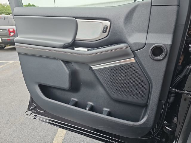 Used 2025 Ford Expedition Max Active RWD image 36