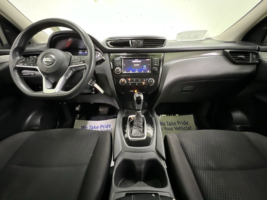 Used 2020 Nissan Rogue Sport S w/ Appearance Package FWD image 17