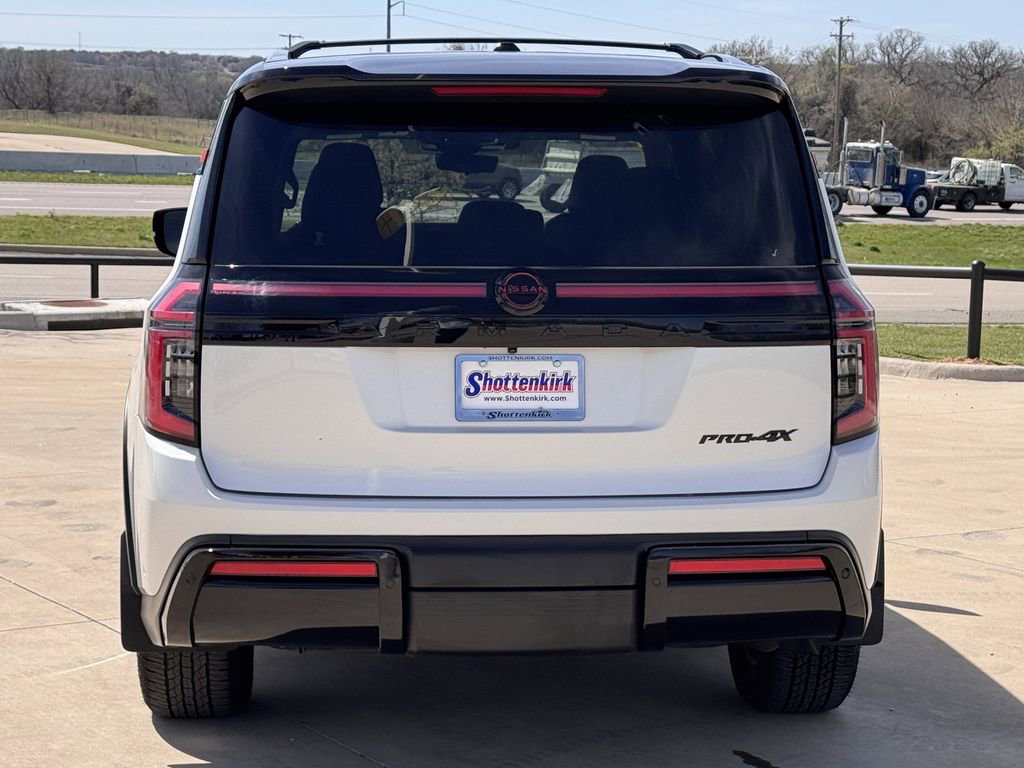 Used 2025 Nissan Armada PRO-4X AWD/4WD image 5