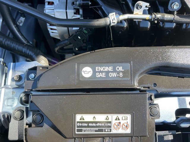 Used 2024 Toyota Corolla Cross L image 12