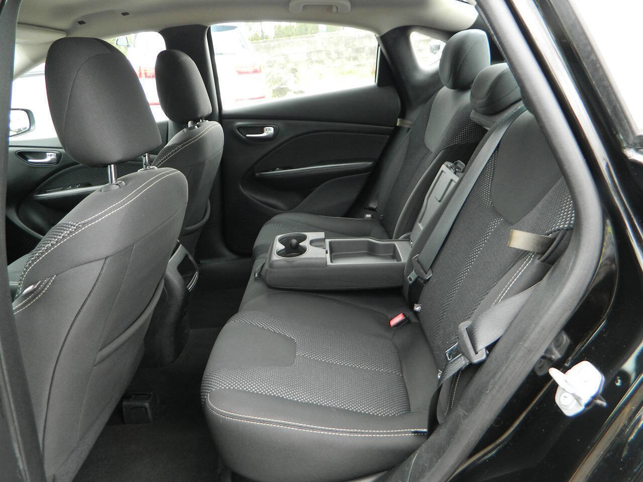 Used 2016 Dodge Dart SXT image 14