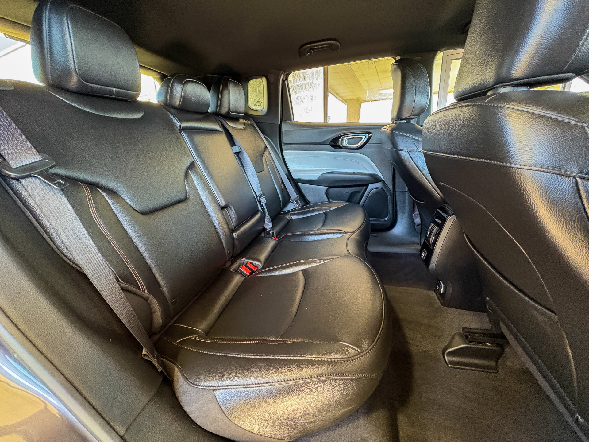 Used 2024 Jeep Compass Limited AWD/4WD image 23