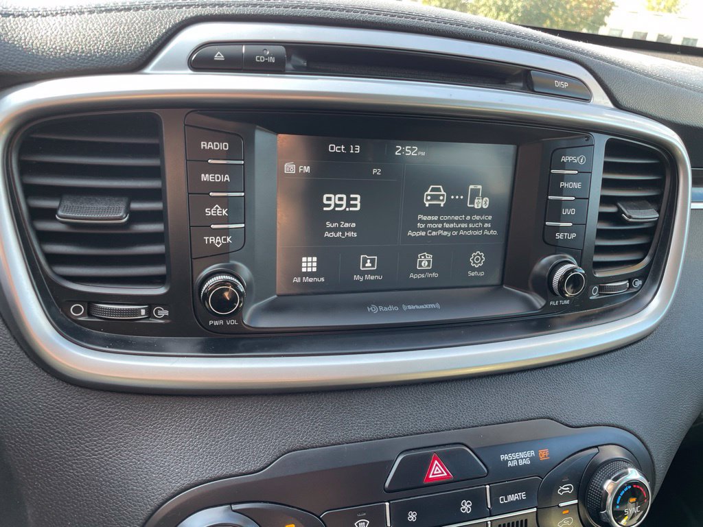 Used 2017 Kia Sorento AWD w/ LX Convenience Package image 19