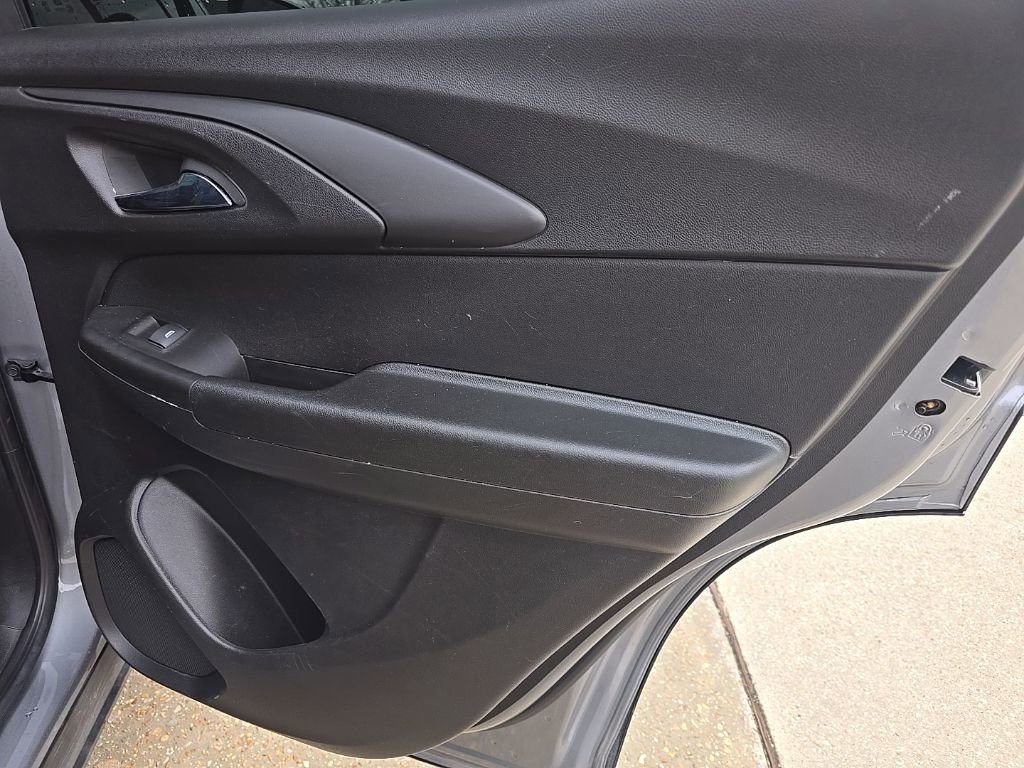 Used 2023 Chevrolet TrailBlazer LT image 24