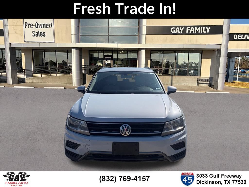 Used 2018 Volkswagen Tiguan SEL FWD image 2
