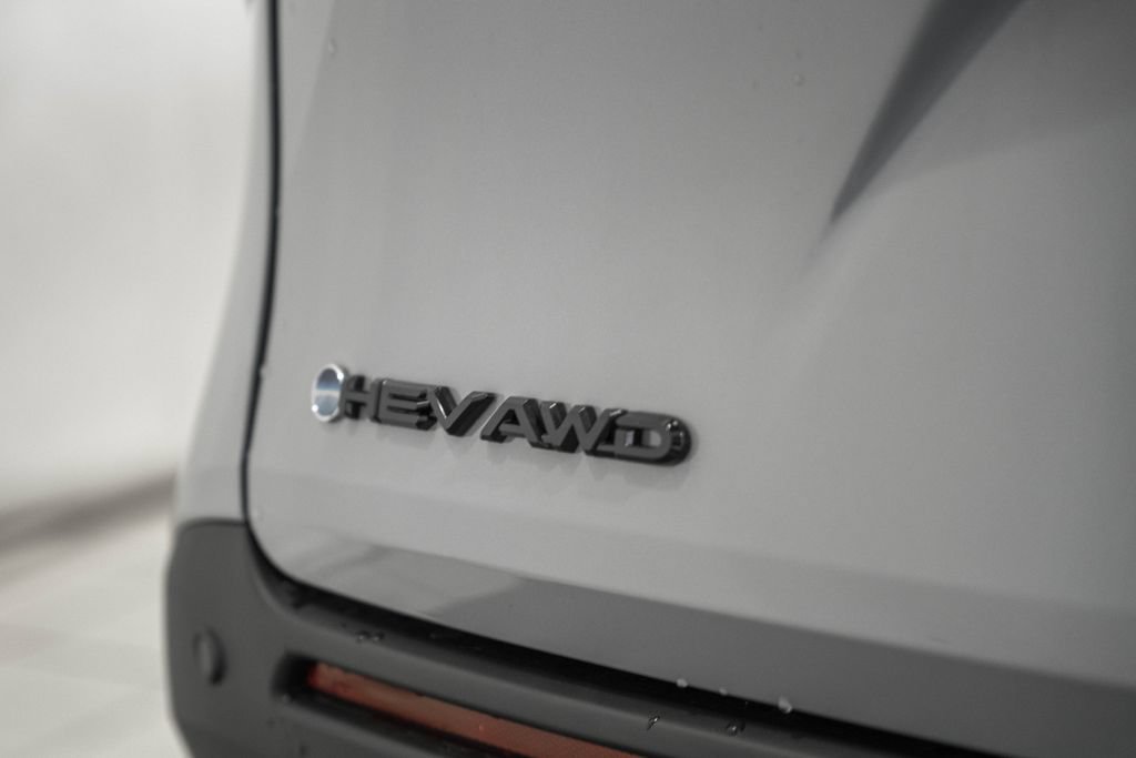 New 2026 Toyota Sienna XLE Woodland Edition AWD/4WD image 8