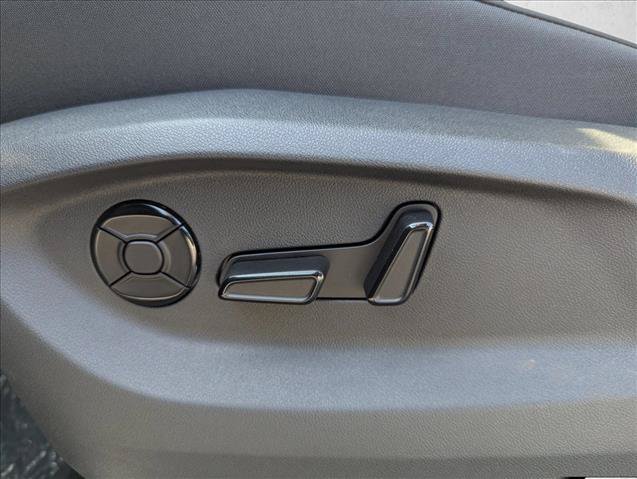 New 2026 Volkswagen Tiguan SE R-Line FWD image 11