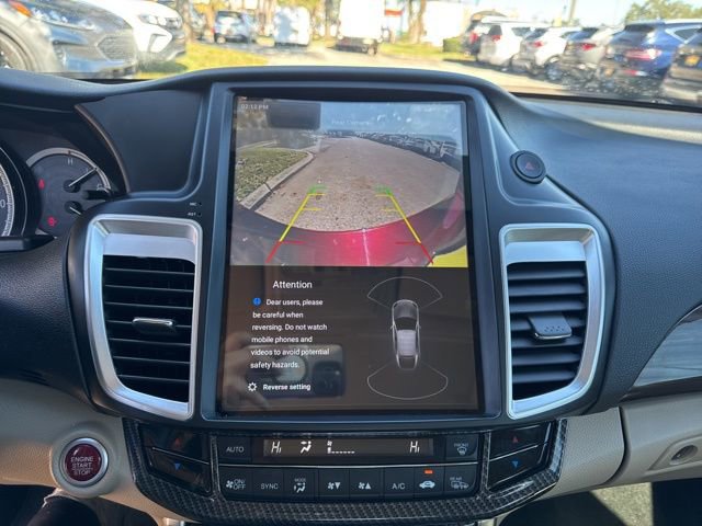 Used 2017 Honda Accord Touring image 28