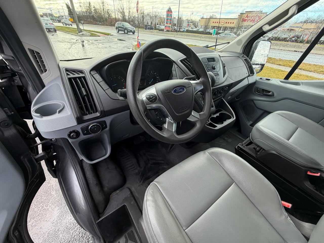 Used 2015 Ford Transit 350 XL RWD image 16