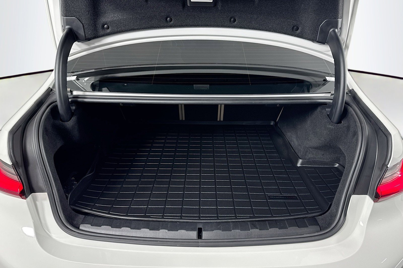 Used 2023 BMW 330e w/ M Sport Package image 23