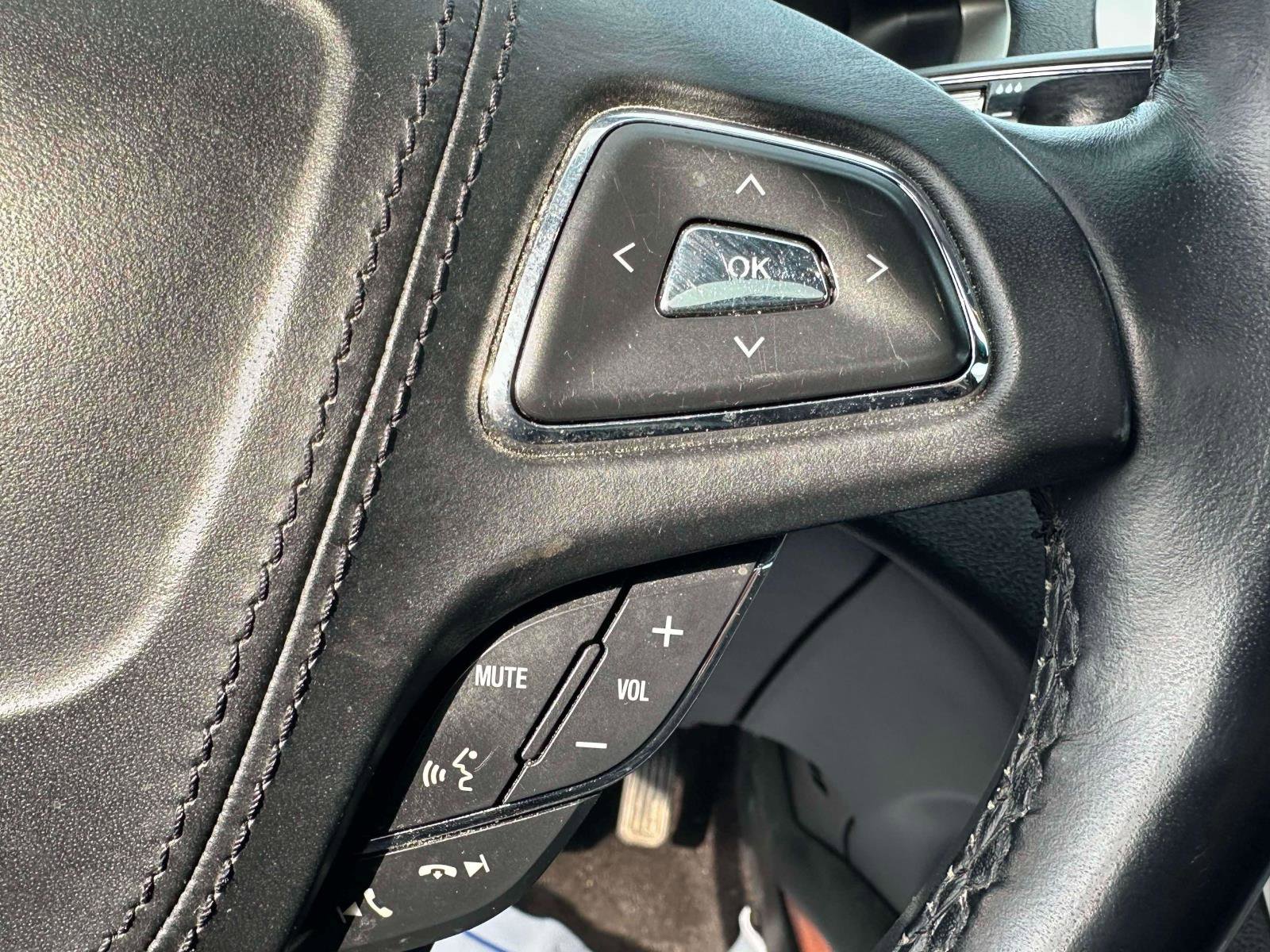 Used 2020 Lincoln MKZ Reserve w/ Elements Package image 24