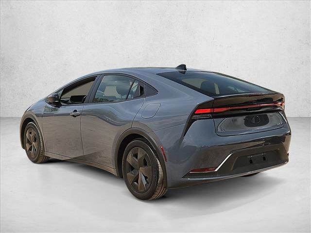 Used 2026 Toyota Prius LE FWD image 8