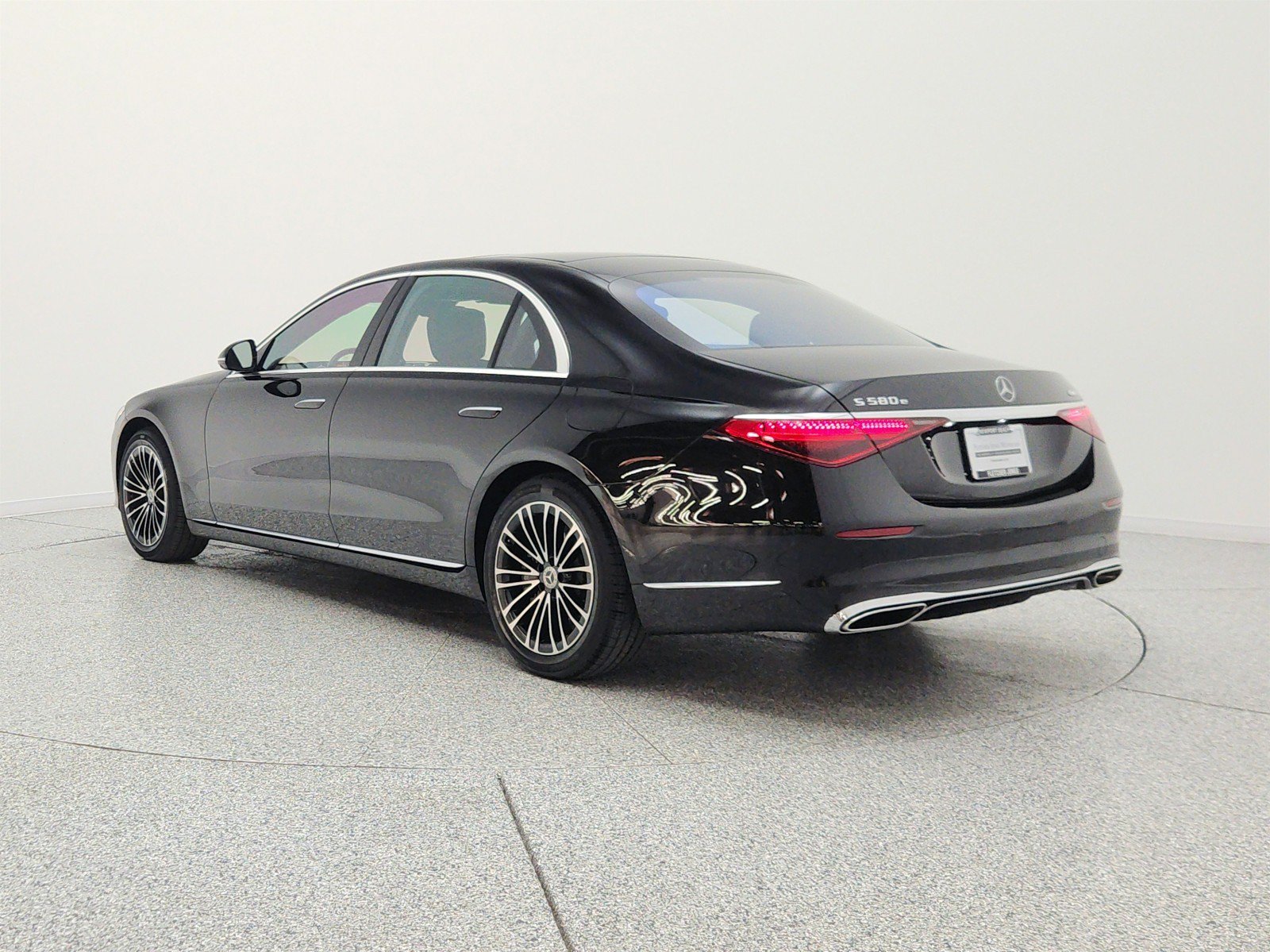 Used 2023 Mercedes-Benz S 580e 4MATIC Sedan image 7