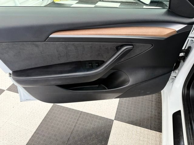 Used 2022 Tesla Model 3 RWD image 16