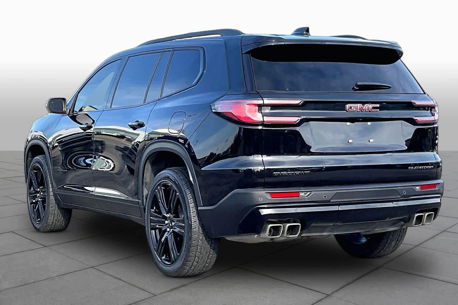 Used 2024 GMC Acadia Elevation w/ Black Edition FWD image 12