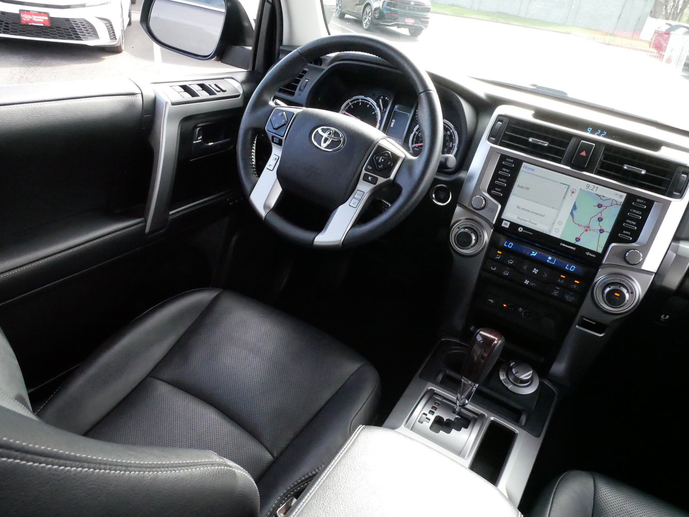 Used 2022 Toyota 4Runner Limited AWD/4WD image 9