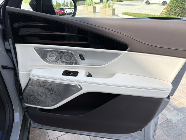 New 2026 Lincoln Nautilus Black Label AWD/4WD image 17