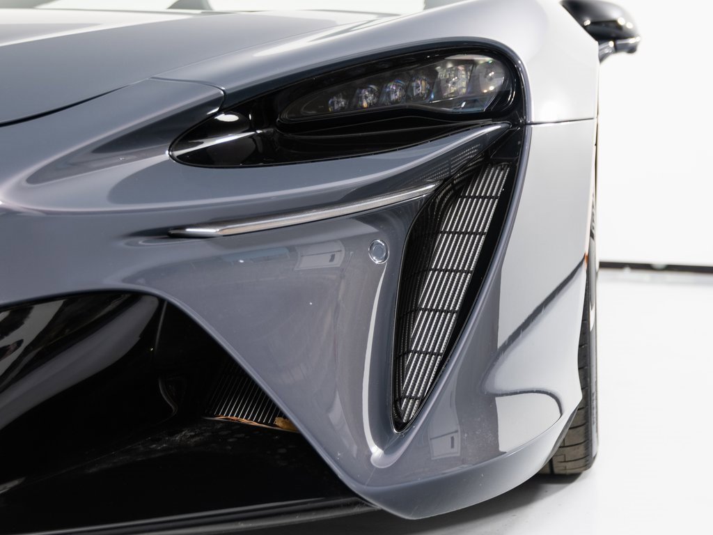 Used 2025 McLaren Artura Spider image 45