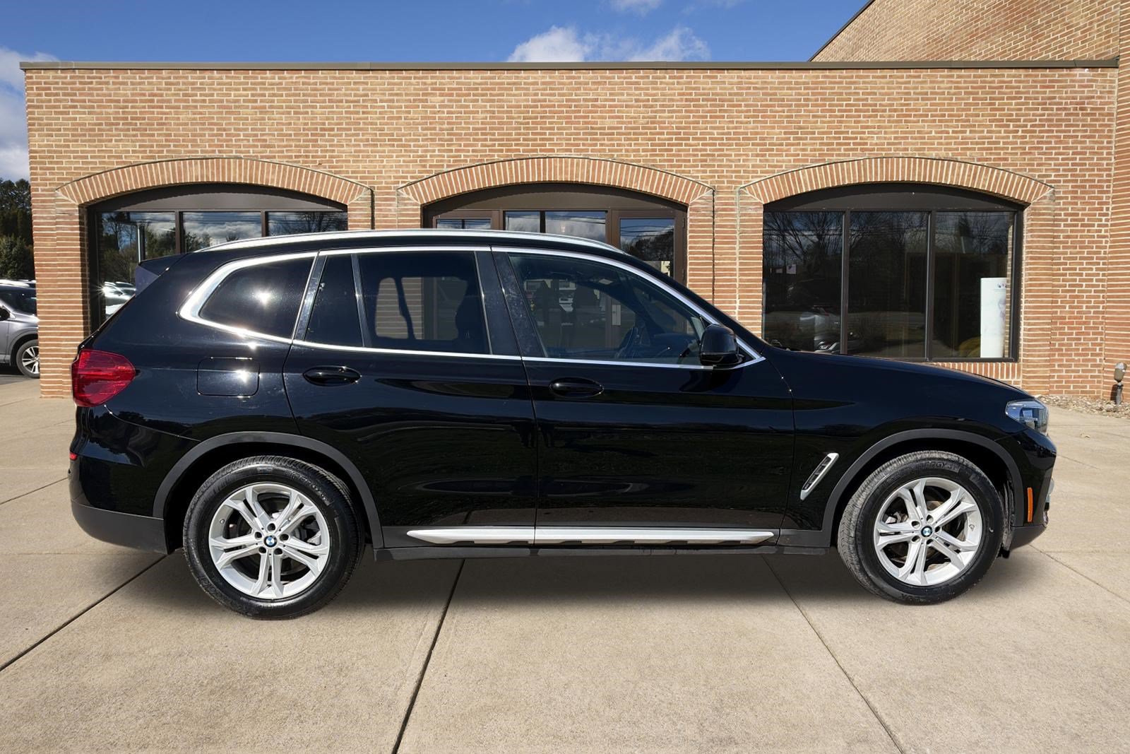 Used 2019 BMW X3 xDrive30i AWD/4WD image 2