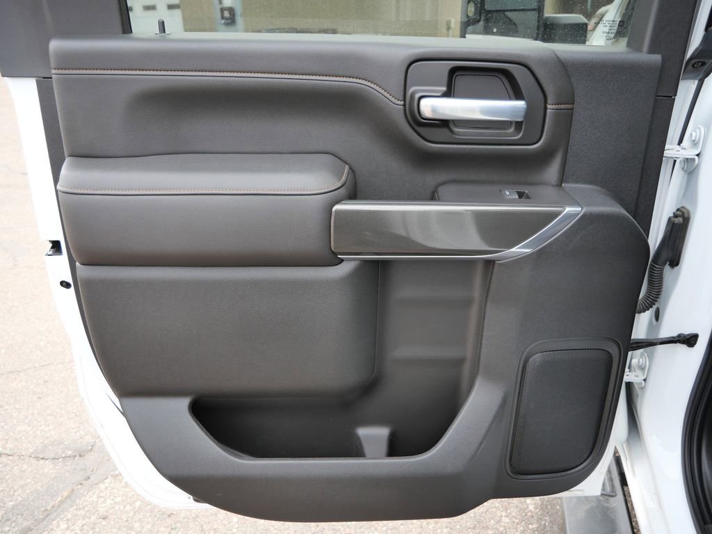 Used 2021 GMC Sierra 3500 AT4 w/ AT4 Preferred Package image 22