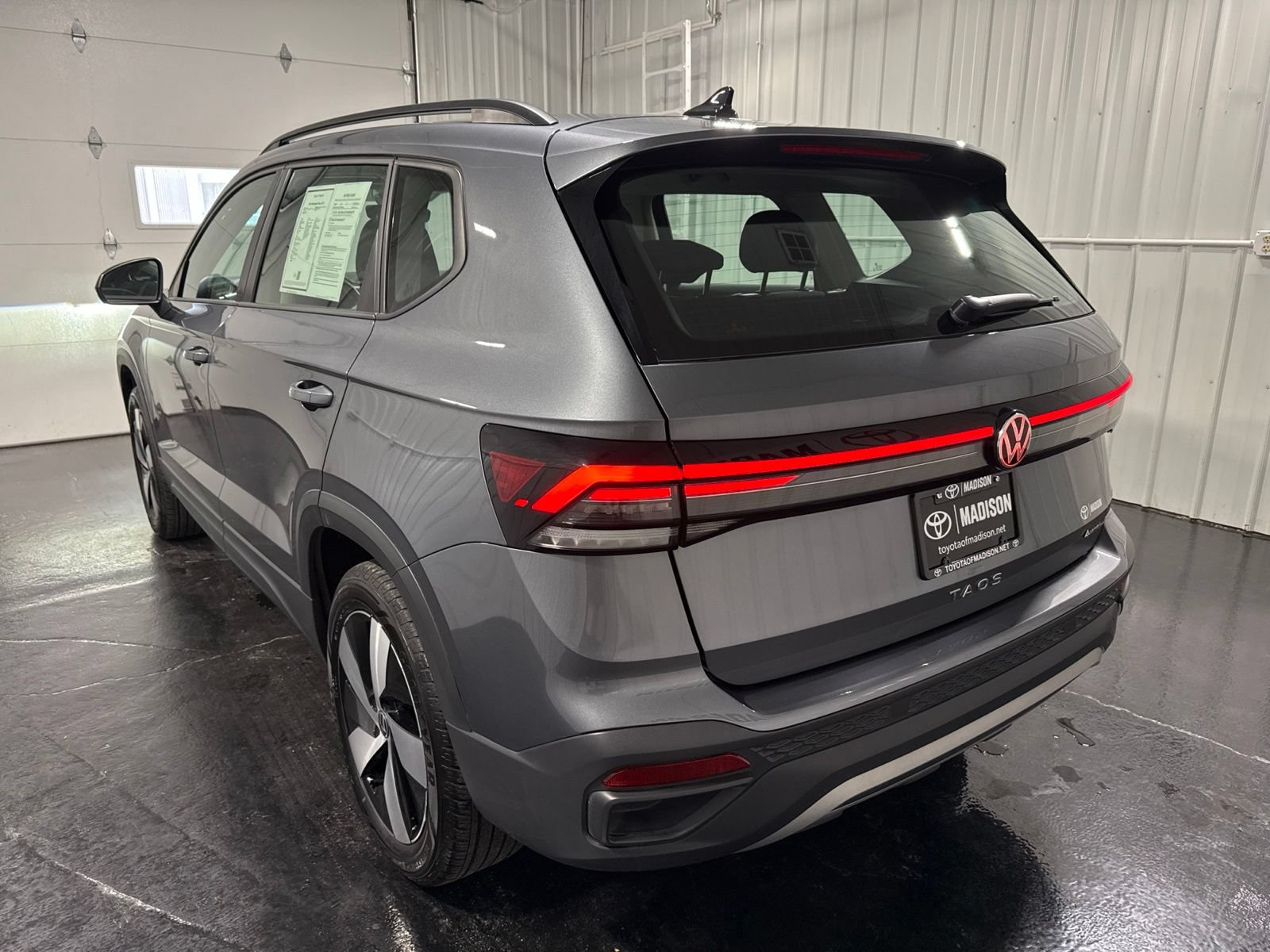 Used 2025 Volkswagen Taos S AWD/4WD image 3