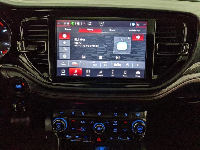 Used 2025 Dodge Durango GT image 4