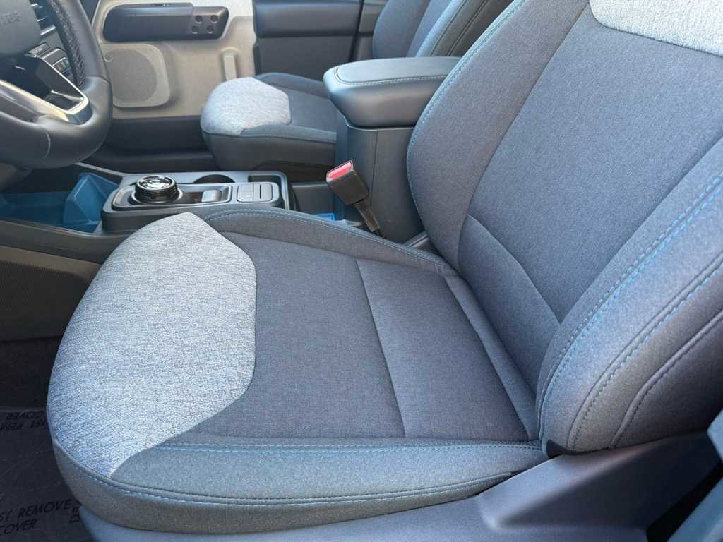 New 2025 Ford Maverick XLT w/ XLT Luxury Package image 4