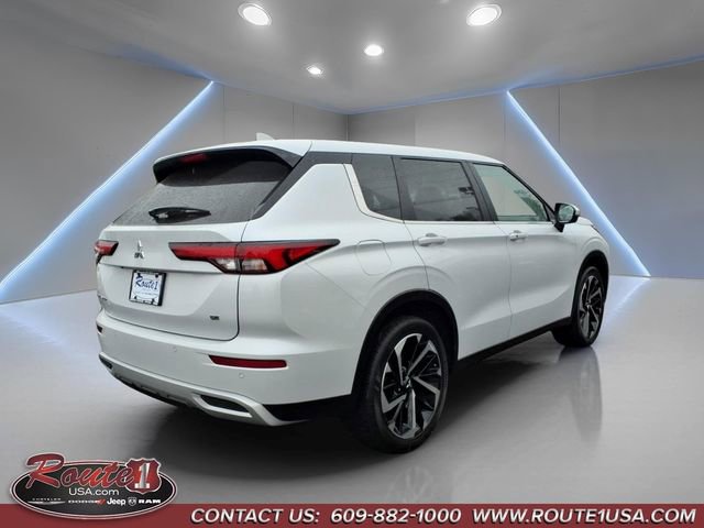 Used 2024 Mitsubishi Outlander SE FWD image 3