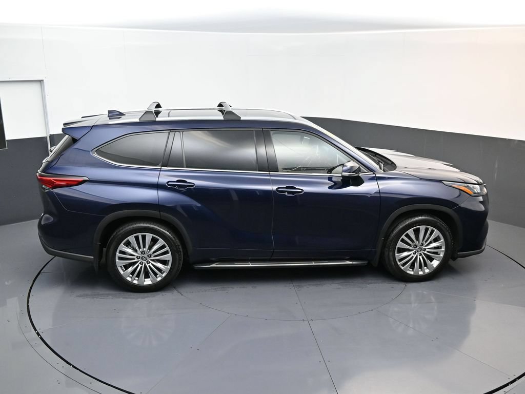 Used 2022 Toyota Highlander Platinum AWD/4WD image 15